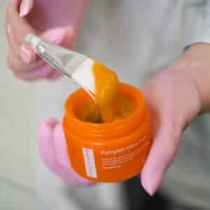 Pumpkin Glow Peel Emmagen Signature Facial